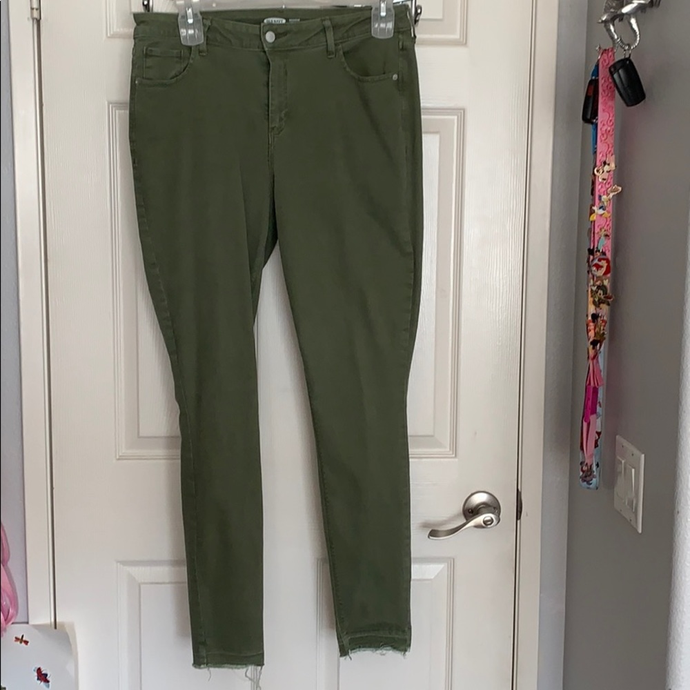 Green skinny jeans